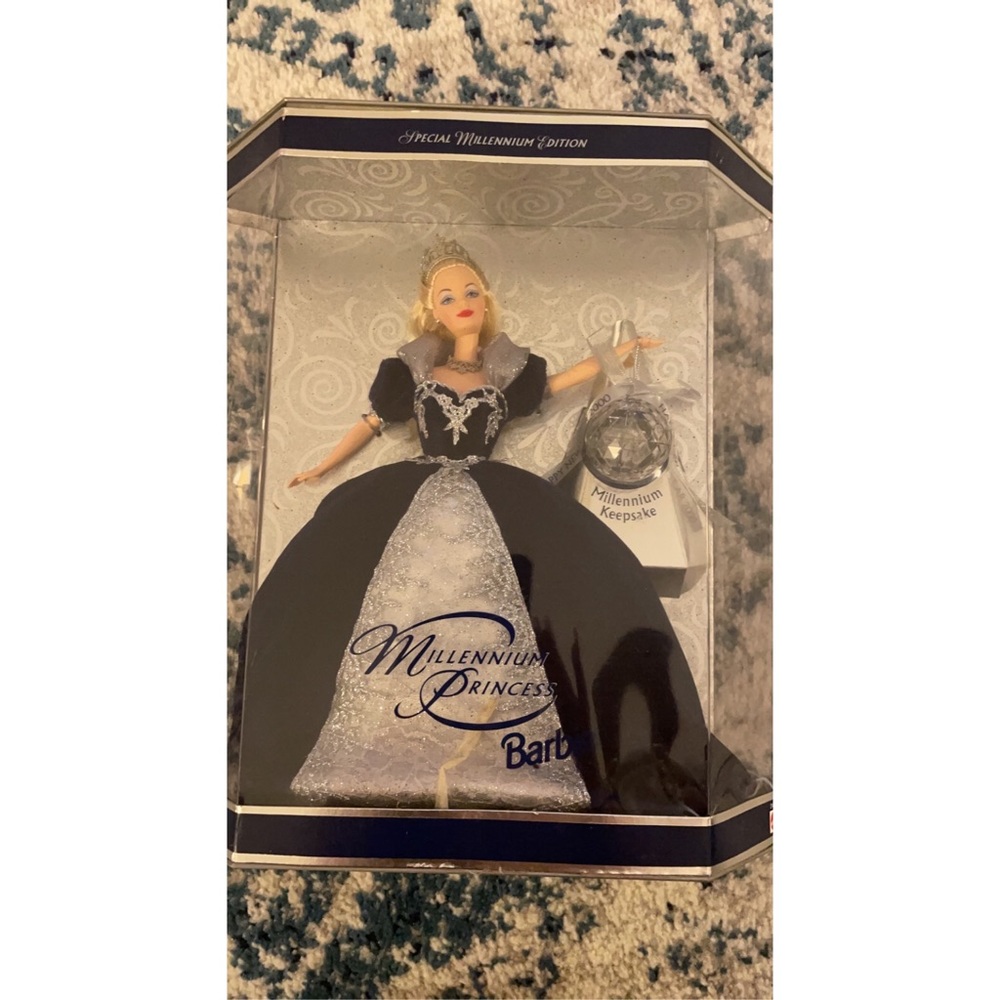 2000 Millenium Princess Barbie (Holiday Barbie)